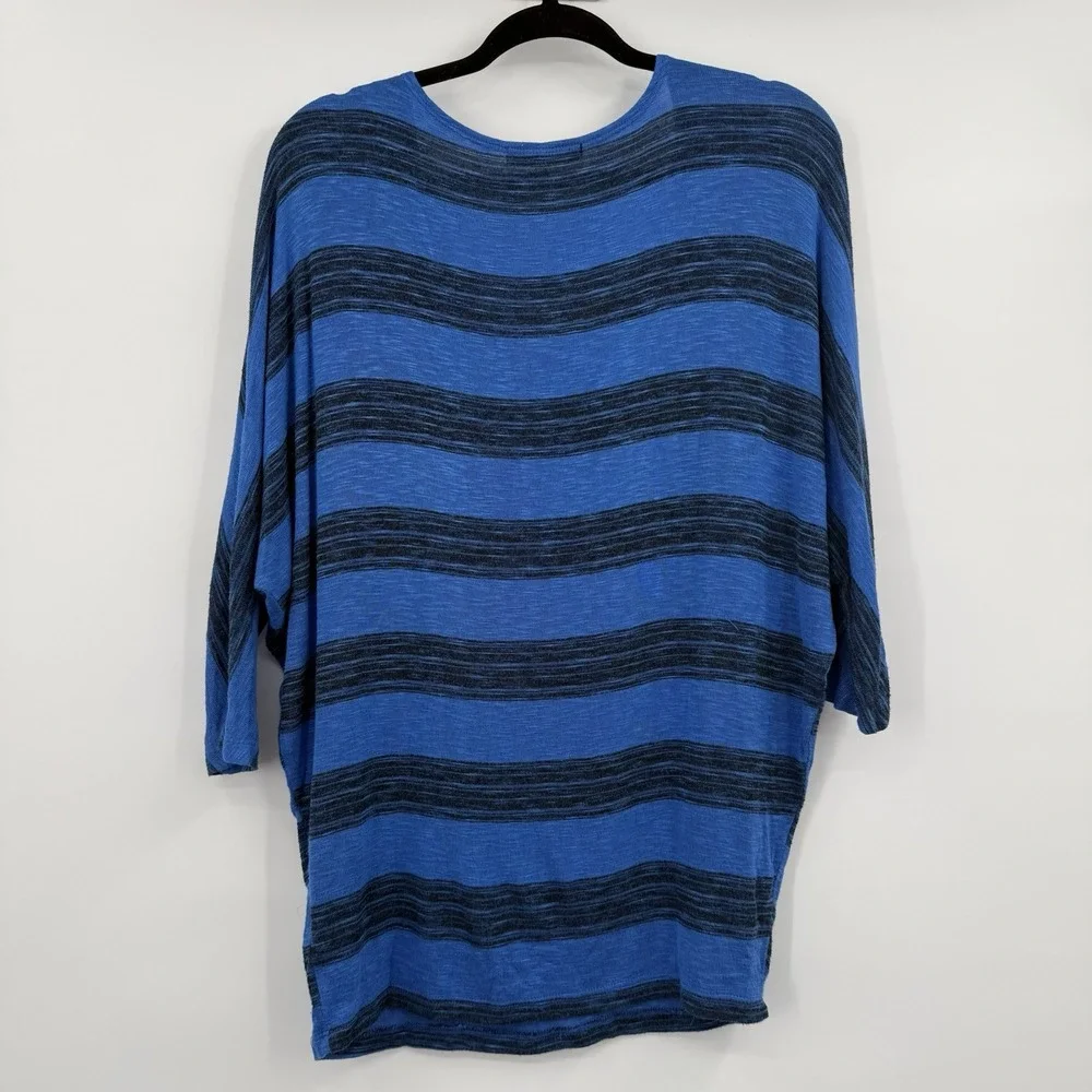 Laila Jayde Tunic Top Womens Medium Blue Black Striped Knit Dolman Boxy